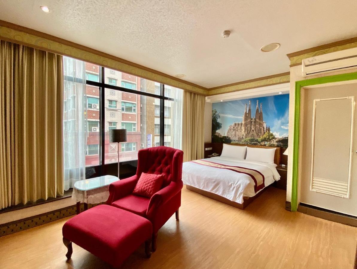 Wenpin Hotel - Pier 2 Гаосюн Экстерьер фото