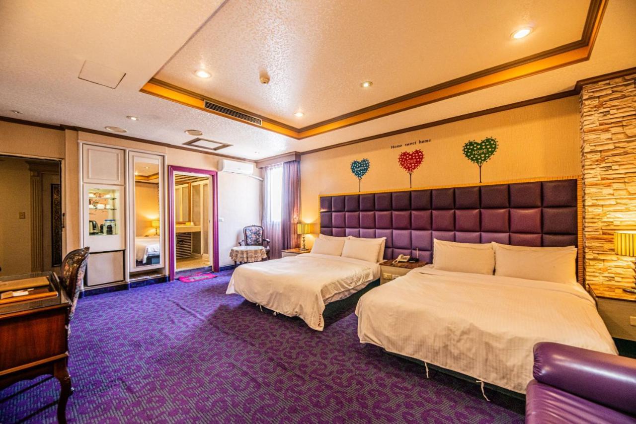 Wenpin Hotel - Pier 2 Гаосюн Экстерьер фото