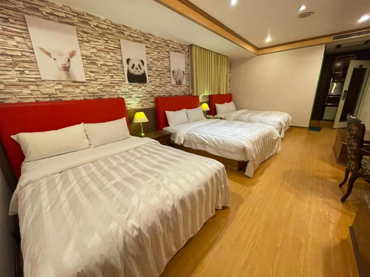 Wenpin Hotel - Pier 2 Гаосюн Экстерьер фото